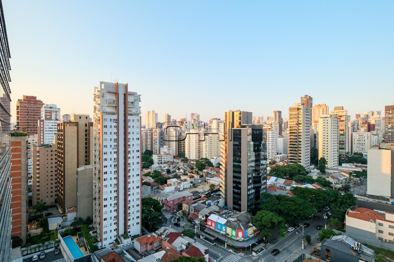 dos Pinheiros, 623