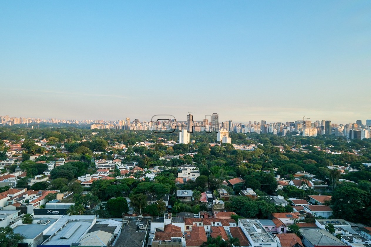 dos Pinheiros, 623