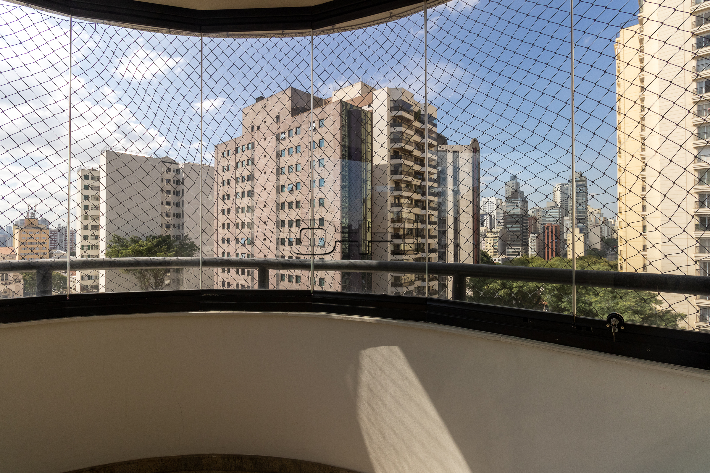 Doutor Cândido Espinheira, 439