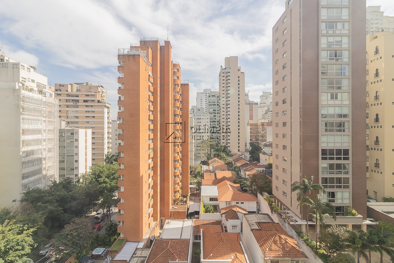 Casa Branca, 605