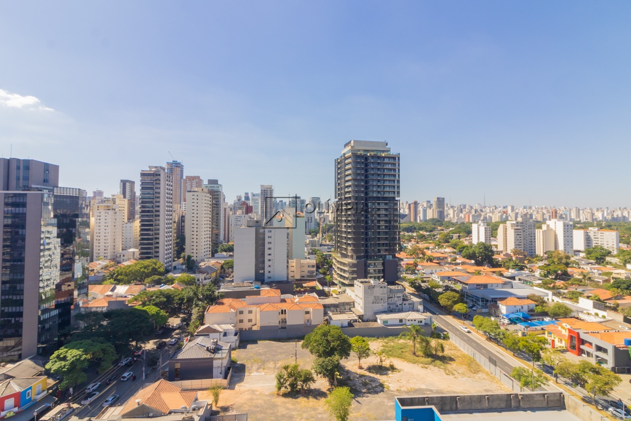 dos Pinheiros, 623