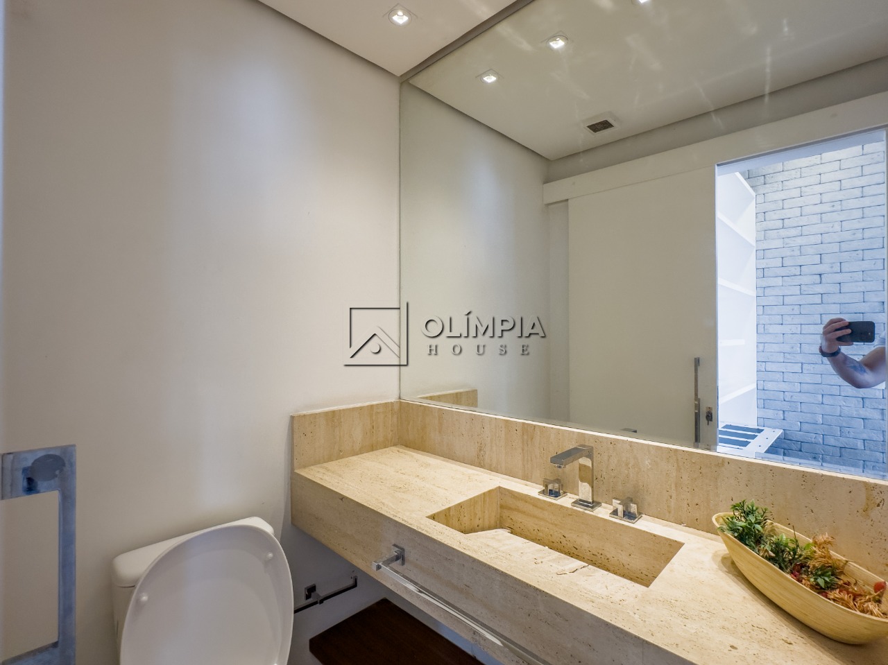 Pinto Gonçalves, 85