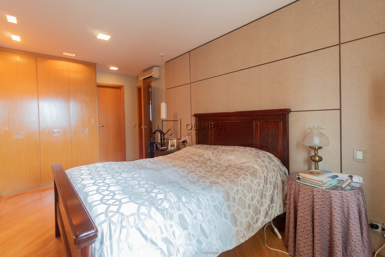 Laplace, 44