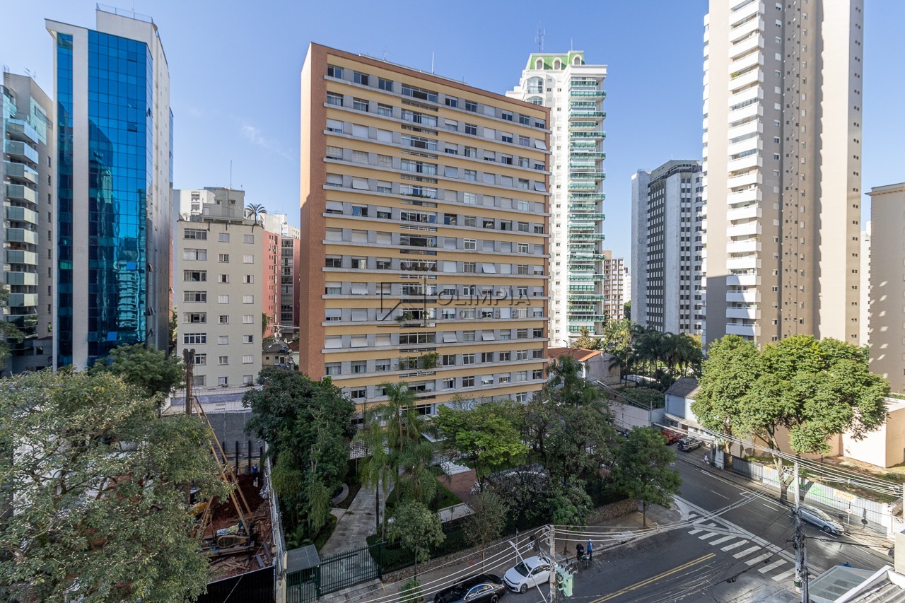 Leôncio de Carvalho, 280