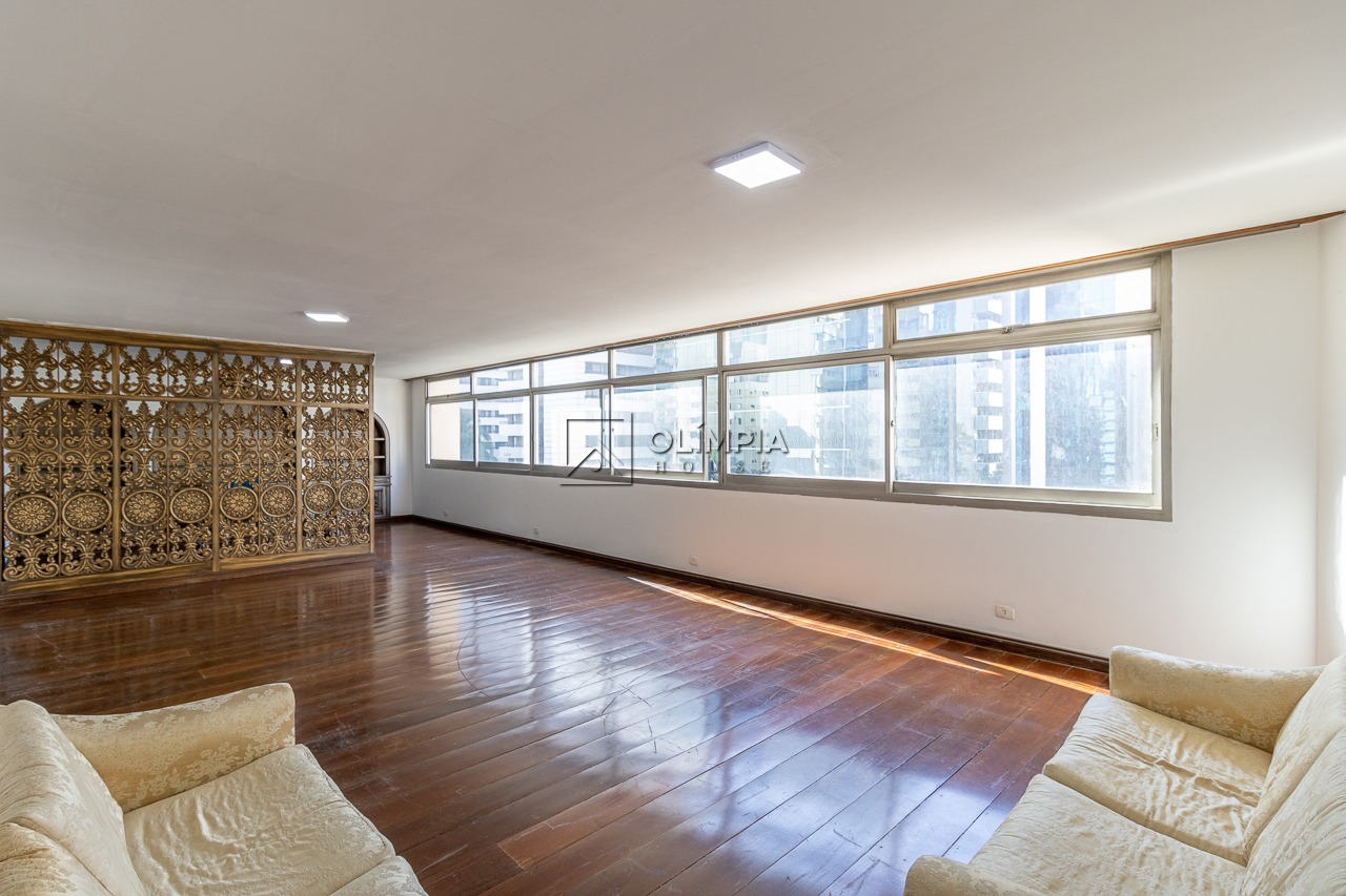Leôncio de Carvalho, 280