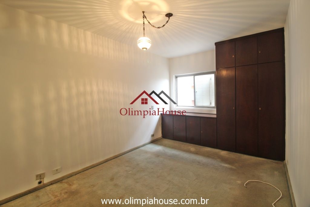Dona Inácia Uchôa, 52