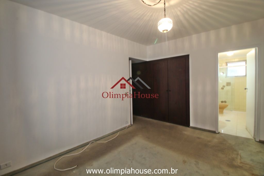 Dona Inácia Uchôa, 52
