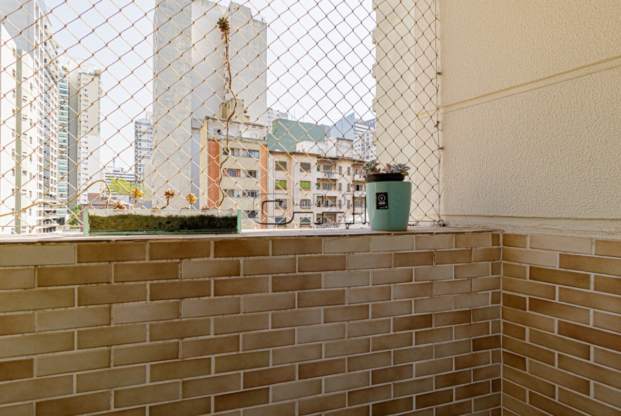 Frei Caneca, 420