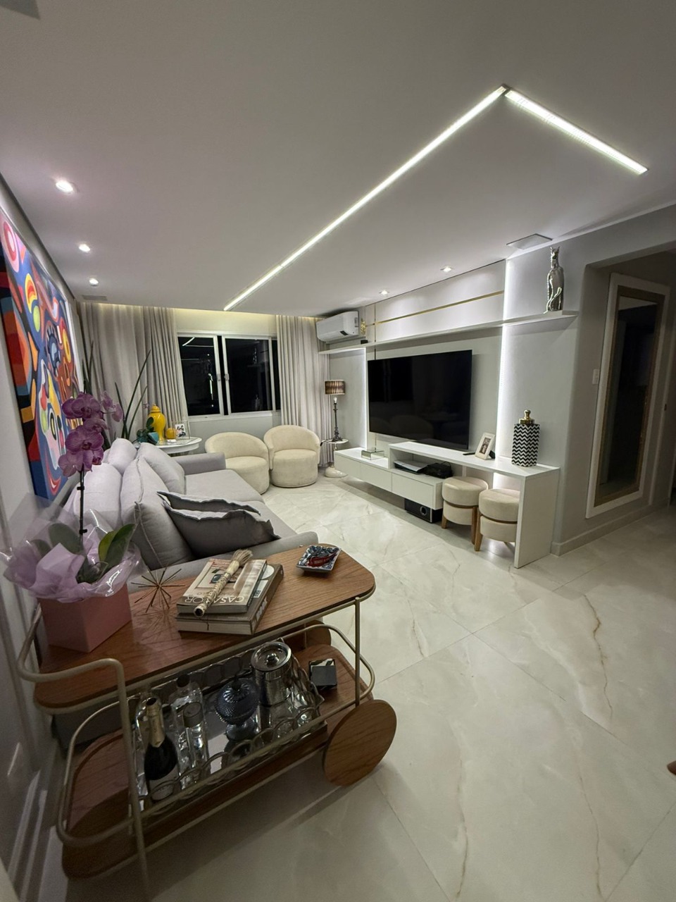 Jamaris, 522