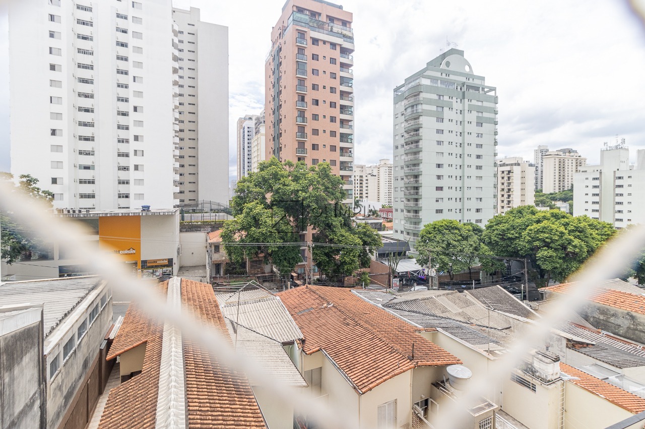 Doutor Altino Arantes, 742