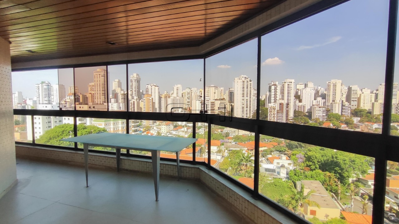 Conselheiro Fernandes Torres, 50