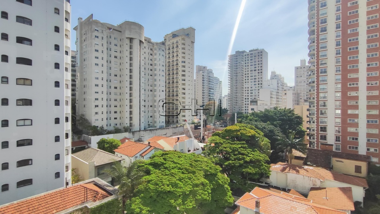 Conselheiro Fernandes Torres, 50