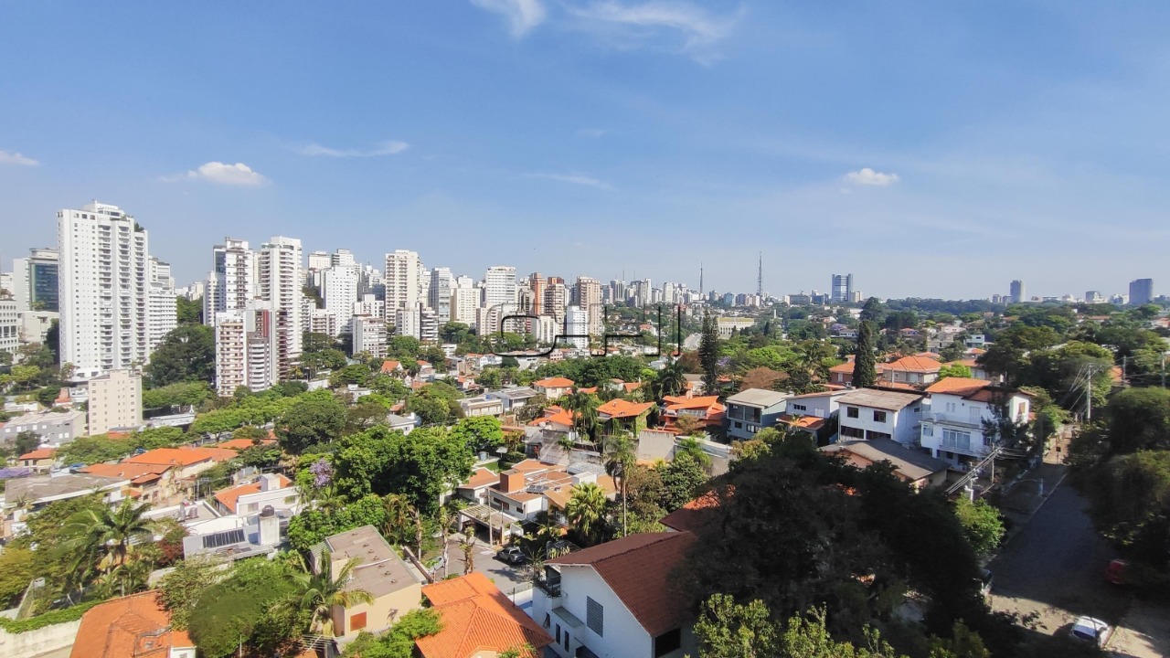Conselheiro Fernandes Torres, 50