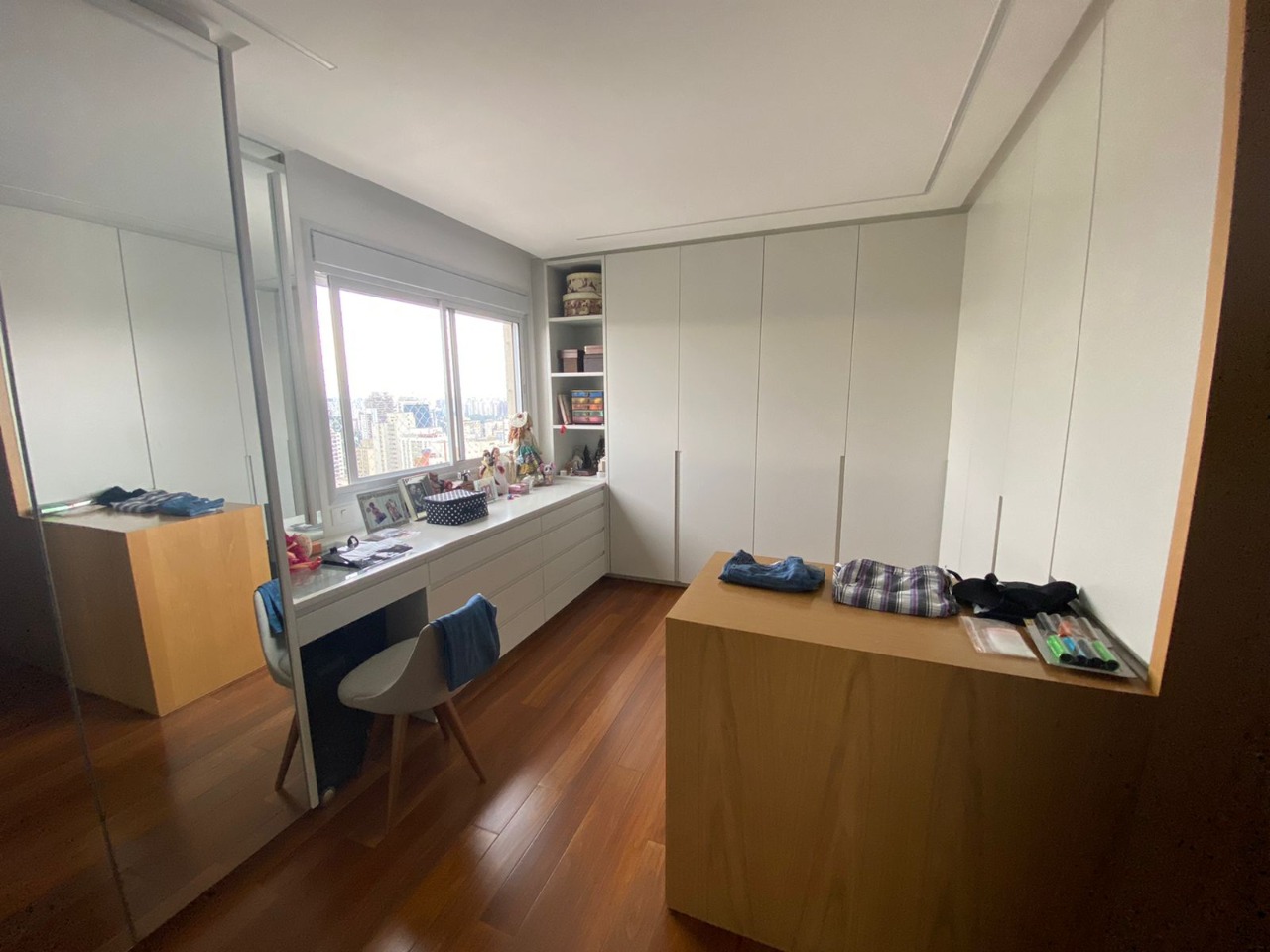 Conde de Porto Alegre, 1033