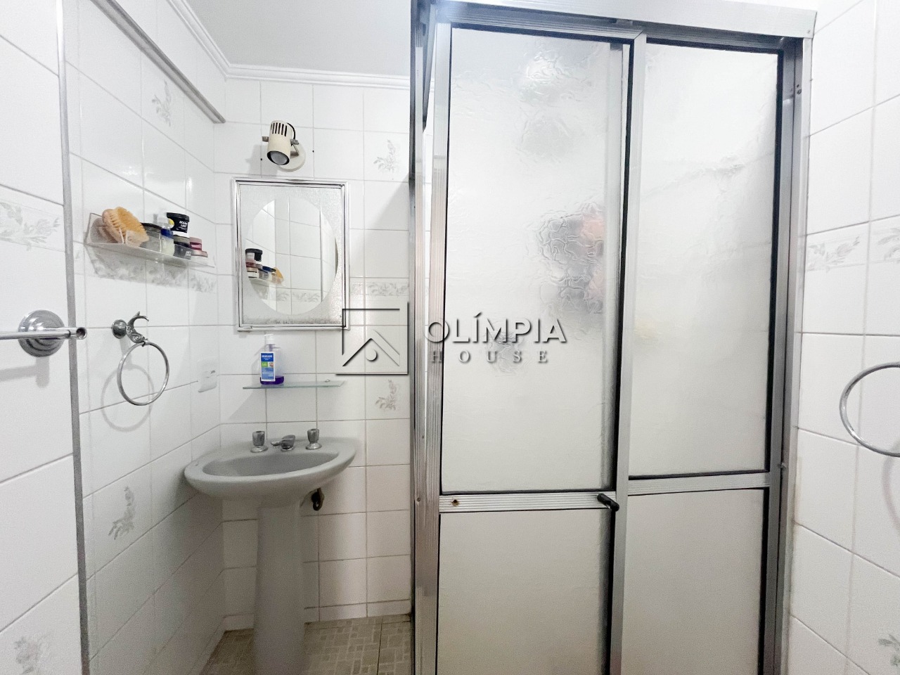 Chibarás, 380