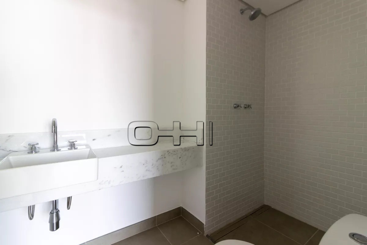 dos Pinheiros, 210