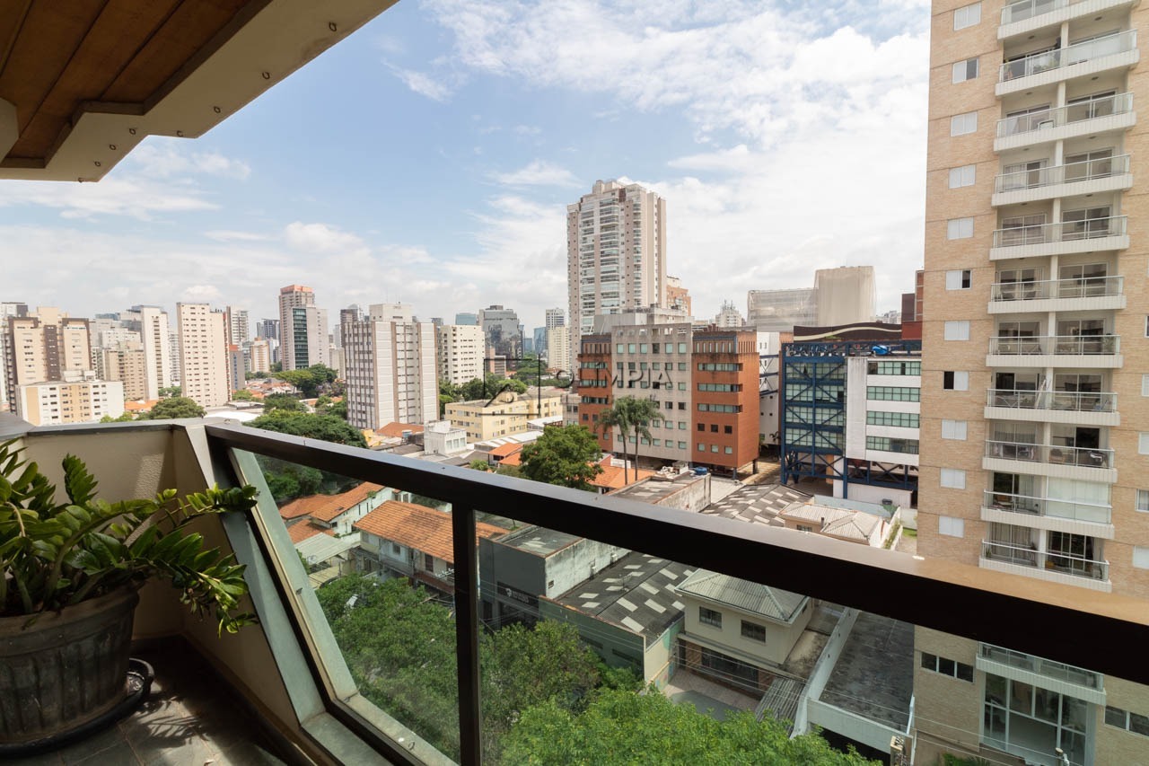 Gomes de Carvalho, 295