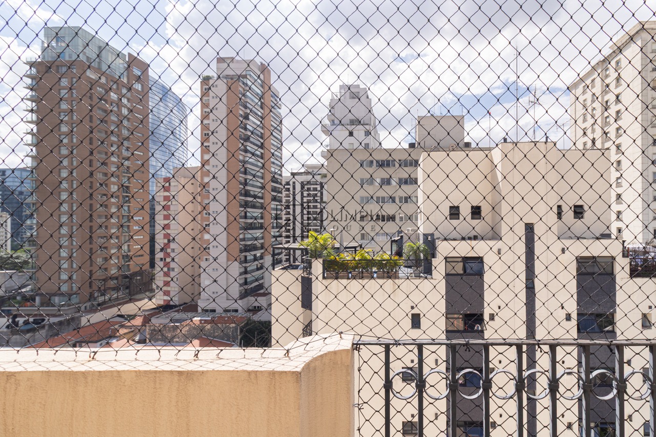 Luís Dias, 135