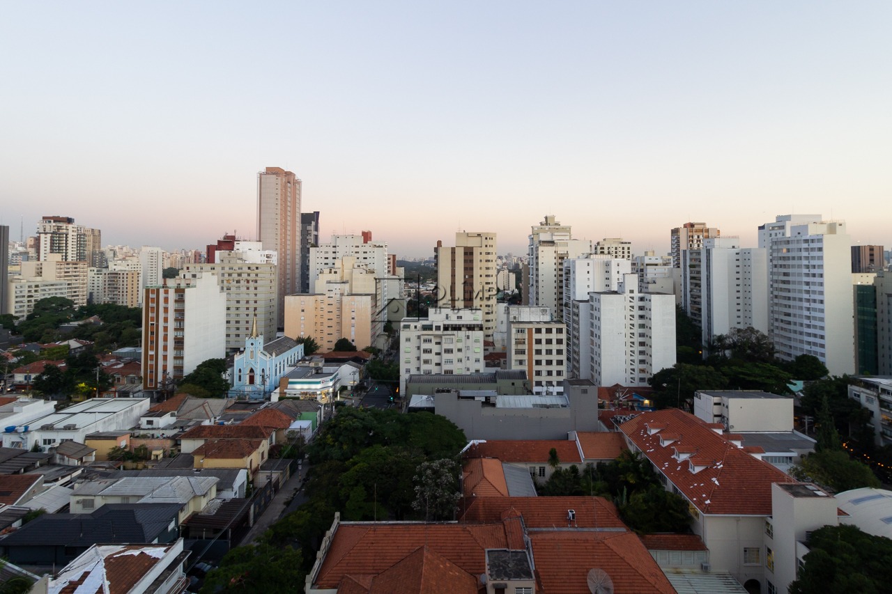 Cônego Eugênio Leite, 873