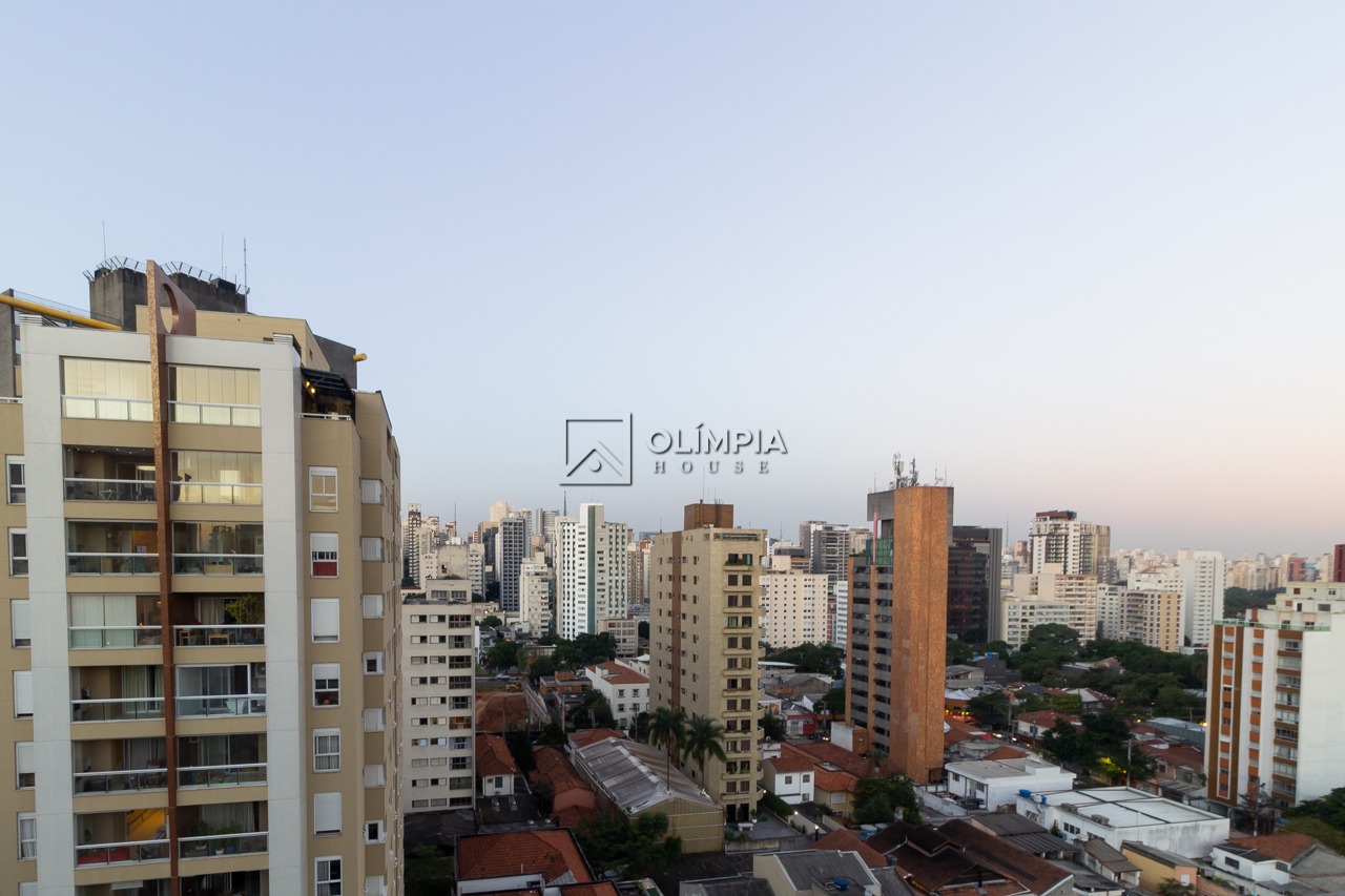 Cônego Eugênio Leite, 873