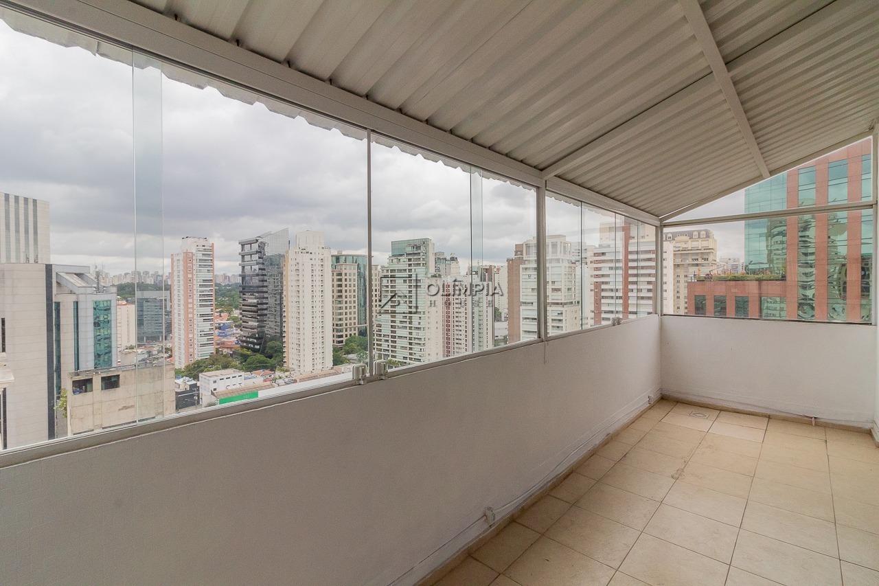 Bandeira Paulista, 780