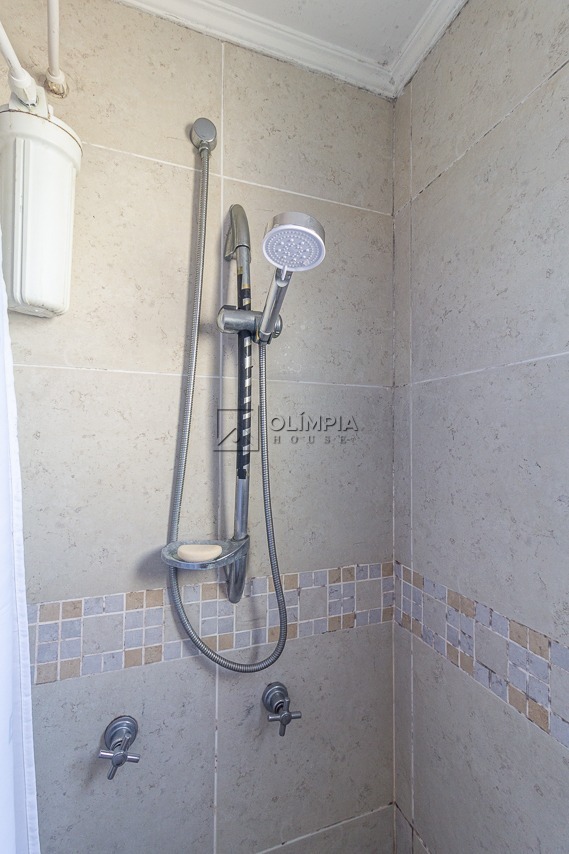 Furnas, 246